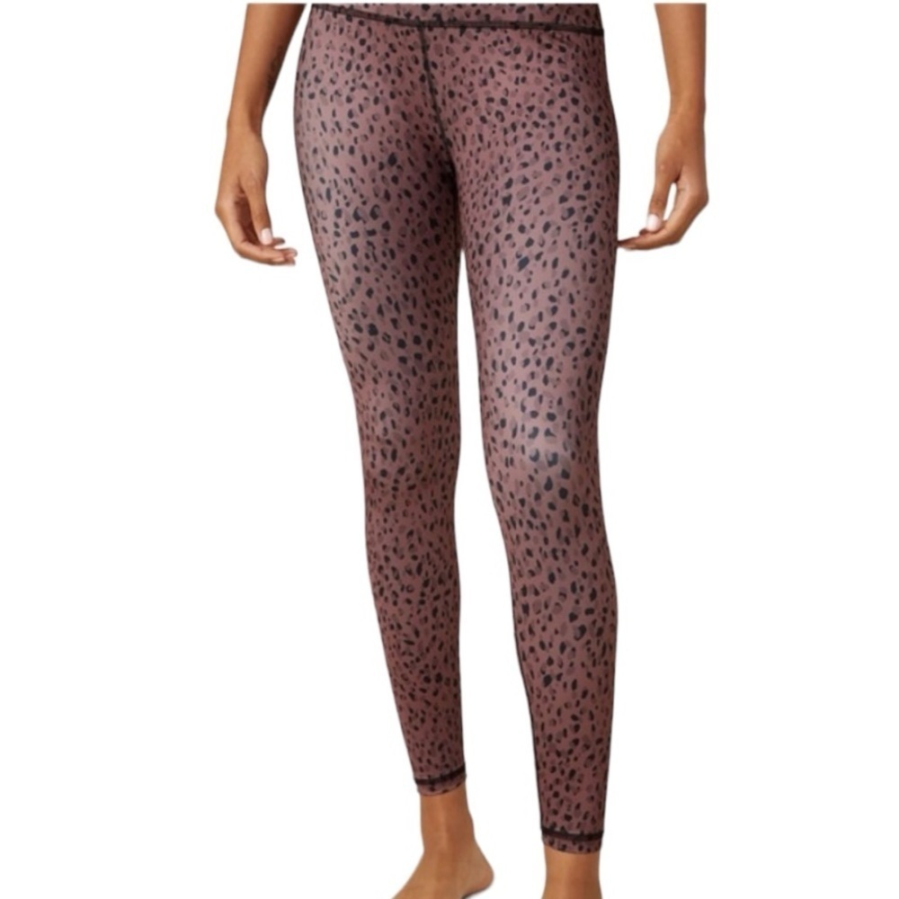 Beyond Yoga Pink & black High Waisted Animal Print Cropped Leggings Size Small